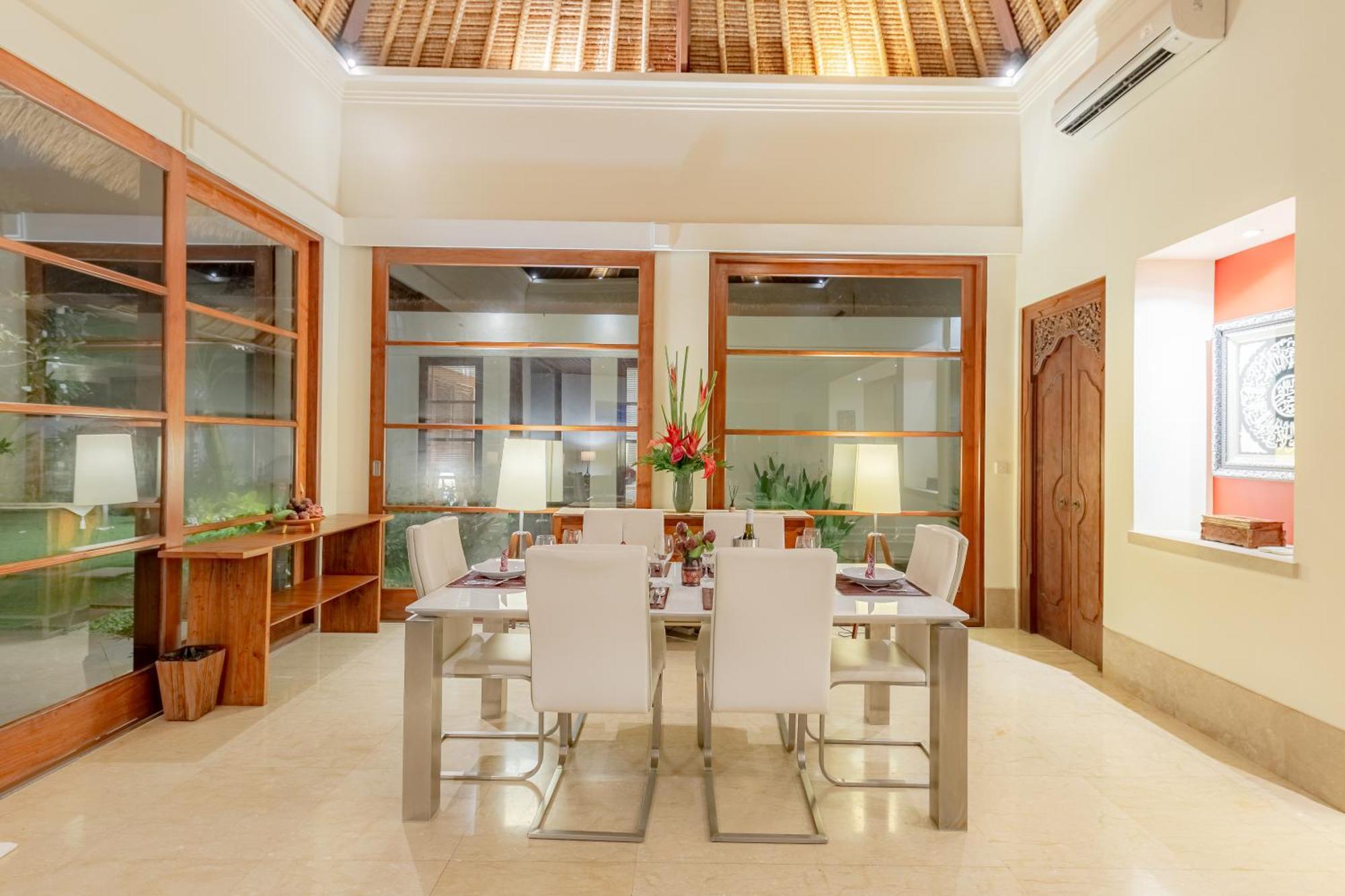 Villa Dorado - Steps From Jimbaran Beach Exterior foto