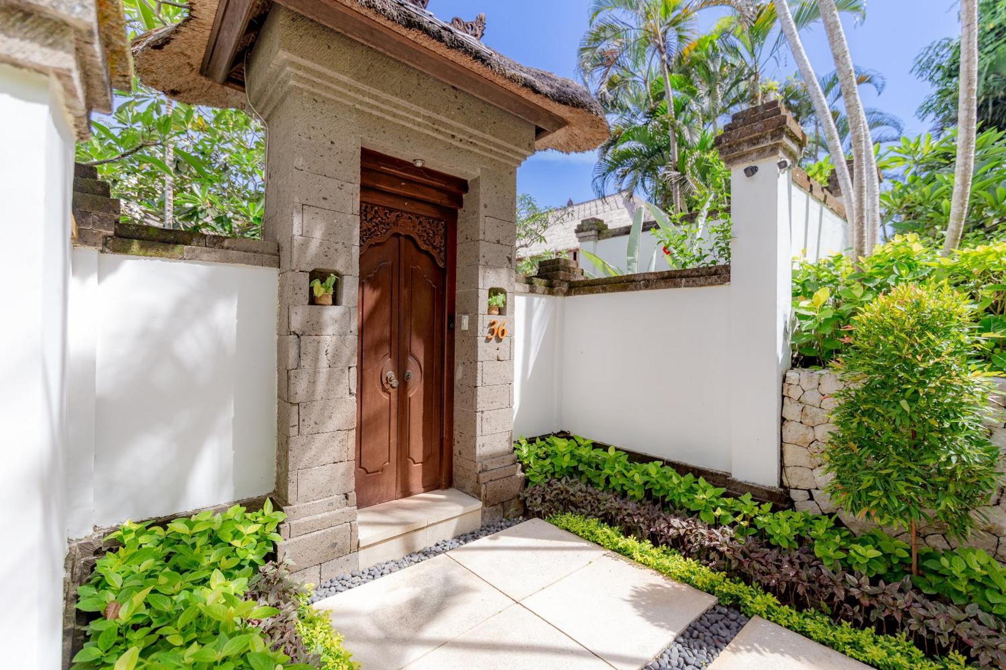 Villa Dorado - Steps From Jimbaran Beach Exterior foto