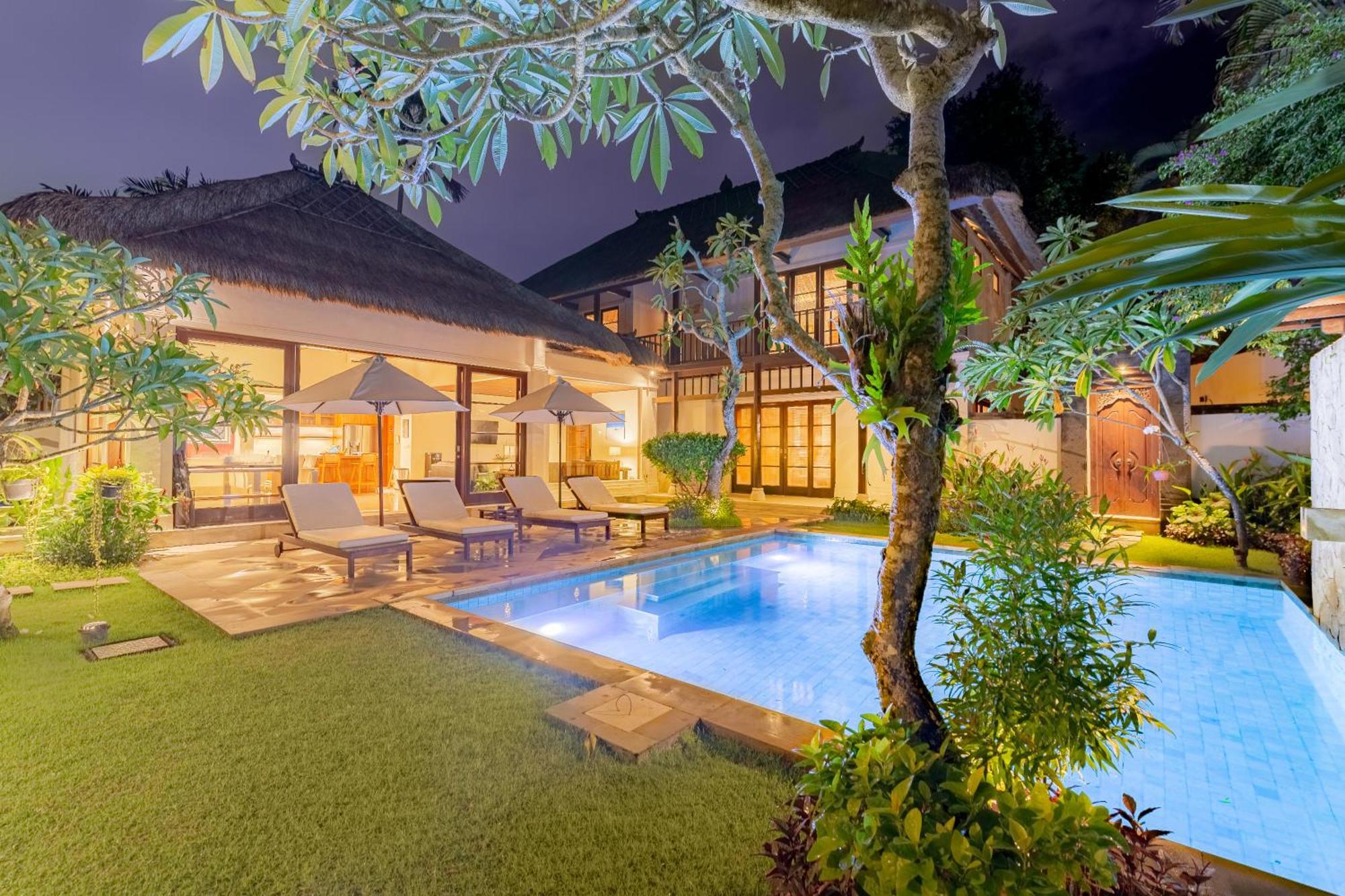 Villa Dorado - Steps From Jimbaran Beach Exterior foto